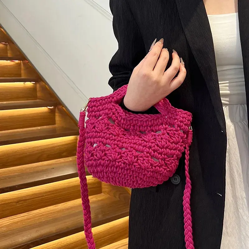 Women Knitted Handbag Handmade Small Crochet Moible Phone Pouch Bag Commute Casual Shoulder Crossbody Bag