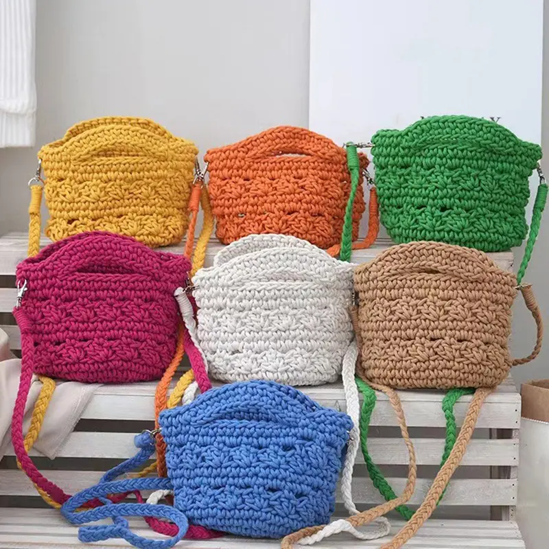 Women Knitted Handbag Handmade Small Crochet Moible Phone Pouch Bag Commute Casual Shoulder Crossbody Bag
