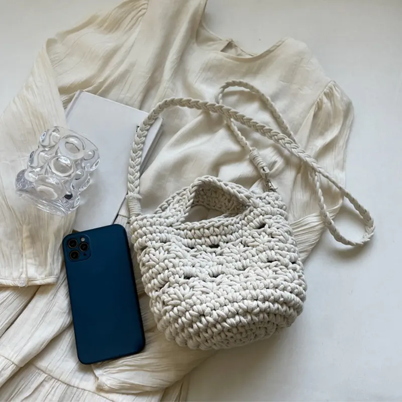 Women Knitted Handbag Handmade Small Crochet Moible Phone Pouch Bag Commute Casual Shoulder Crossbody Bag
