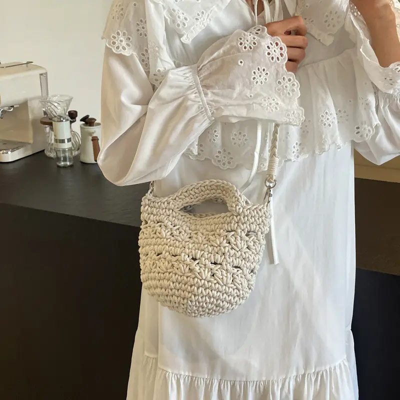Women Knitted Handbag Handmade Small Crochet Moible Phone Pouch Bag Commute Casual Shoulder Crossbody Bag