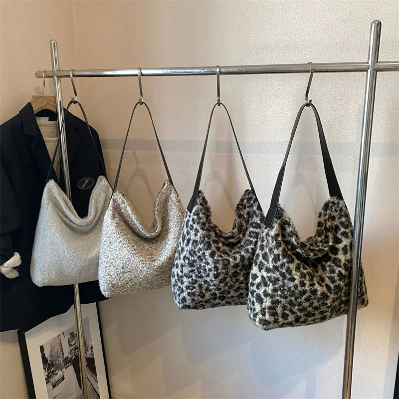 Vintage Winter Warm Casual Shoulder Bag Retro Felted Wool Tote Commuting Style Women Bag Leopard Handbag