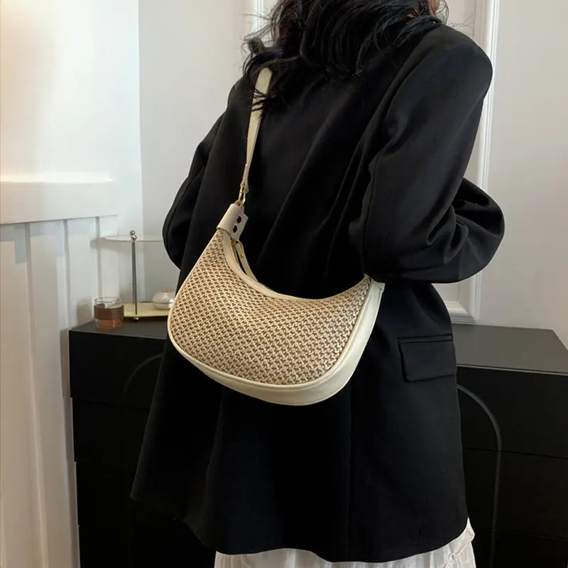 Casual Straw Women Small Shoulder Bag Wicker Woven Moon Handbag Handmade Summer Vocation Beach Rattan Bag