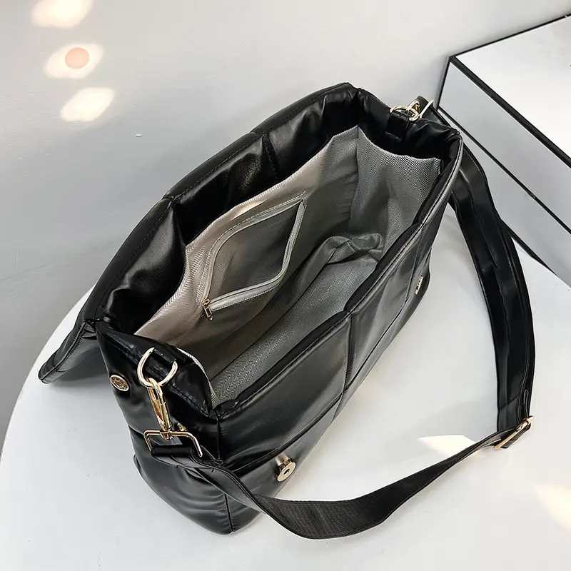 Winter Luxury Designer Large Capacity Handbags For Women Padded Shoulder Bag PU Leather Female Fashion Shopper Totes bolso mujer