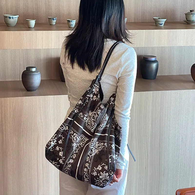 Ethnic Print Pattern Nylon Shoulder Bag Versatile Stylish Lazy Tote Bag Niche Designer Large Capacity Shopping Handbags