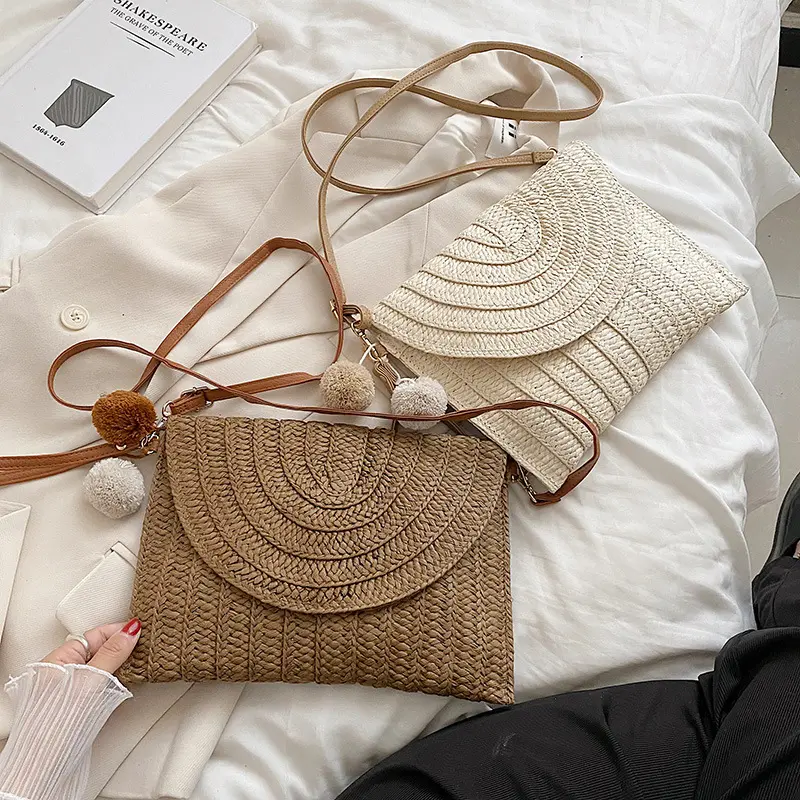Summer Beach Bag Straw Clutch Envelope Bag Ball pendant Crossbody Bag for Women Travel Shoulder Bags Ladies Casual Shopper Totes
