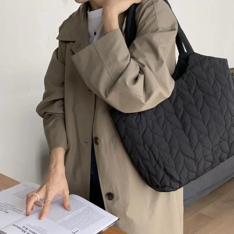 Big Soft Shoulder Bag for Women Winter Trend Fashion Design Cloth Hand Bags Female Large Capacity Shopper Tote Bags
