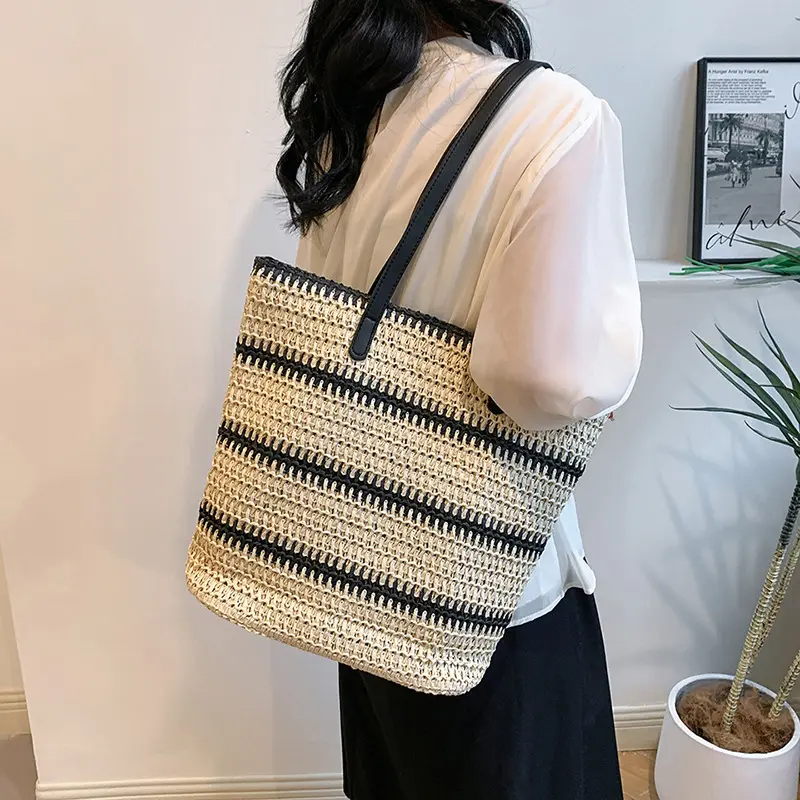 Straw Beach Bag Handmade Woven Shoulder Bag Bohemian Summer Vacation Casual Shoulder Armpit Bag Zipper Handbag
