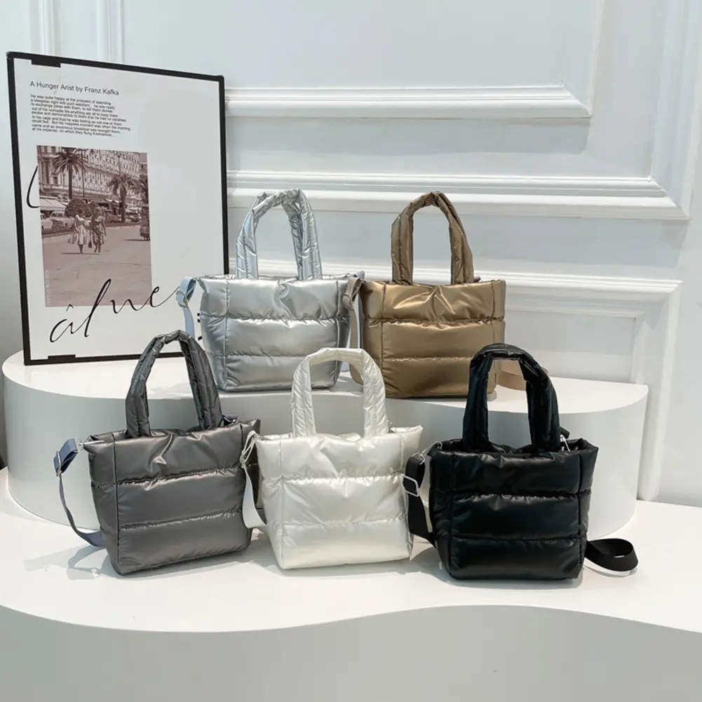 Woman Puffy Lightweight Handbag Large Capacity Soft Pad Cotton Tote Adjustable Strap Quilted Shoulder Bag Shopping Bag