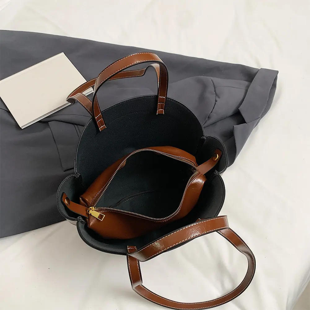 Women Tote Bag Underarm Bag Large Capacity PU Leather Shoulder Bags Vintage Solid Crossbody Bag Trendy Briefcase Bags with Purse