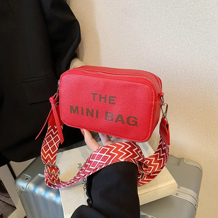 2025 New Small Square Bag Fashion Letter Pattern Chic Hobo Bag Trend PU Women Shoulder Bag Adjustable Strap Satchel Designer Bag
