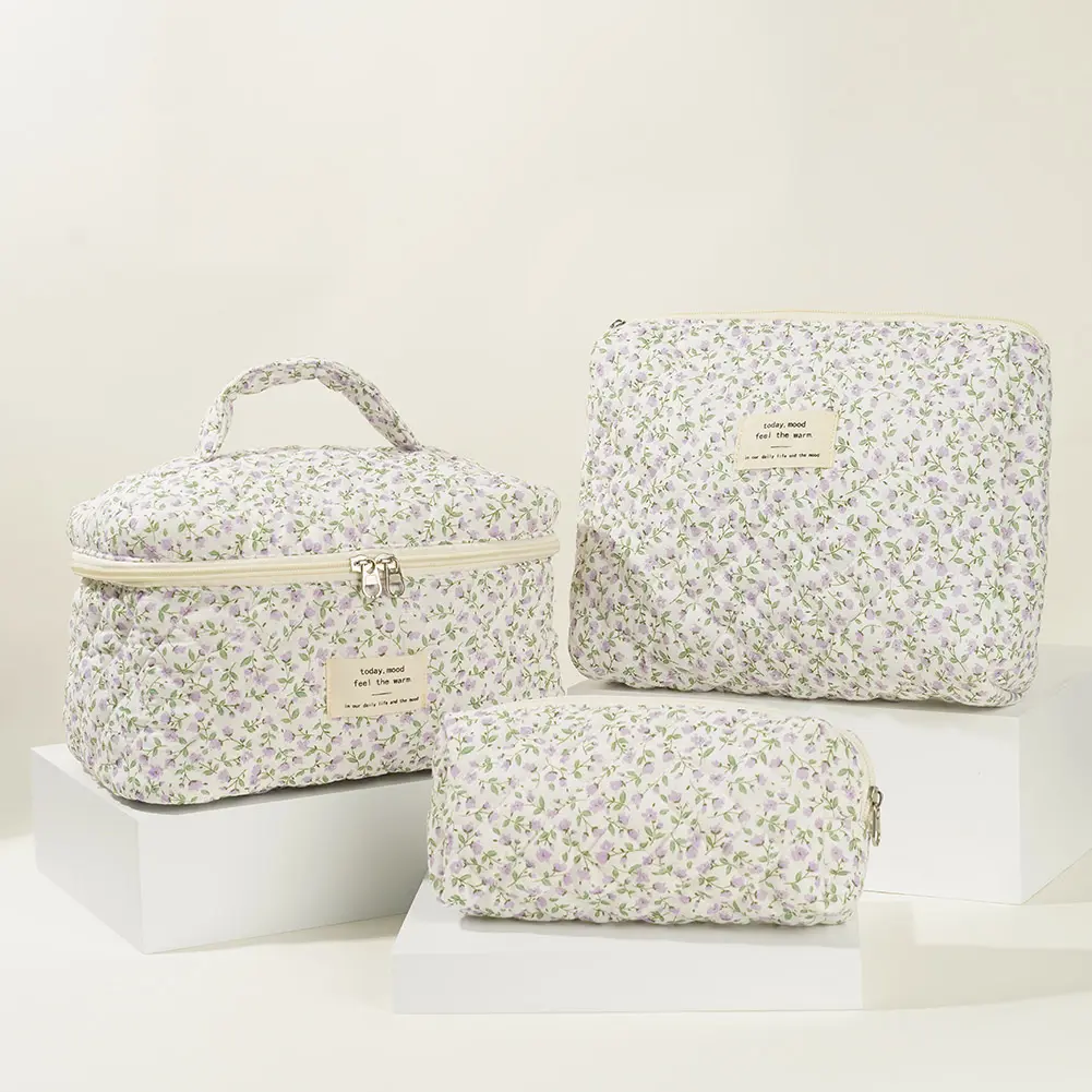 3 Pcs Cosmetic Bag Set Women Floral Makeup Pouch Japanese Flower Printed Quilted Skincare Storage Bag Aesthetic Beauty Wash Bags