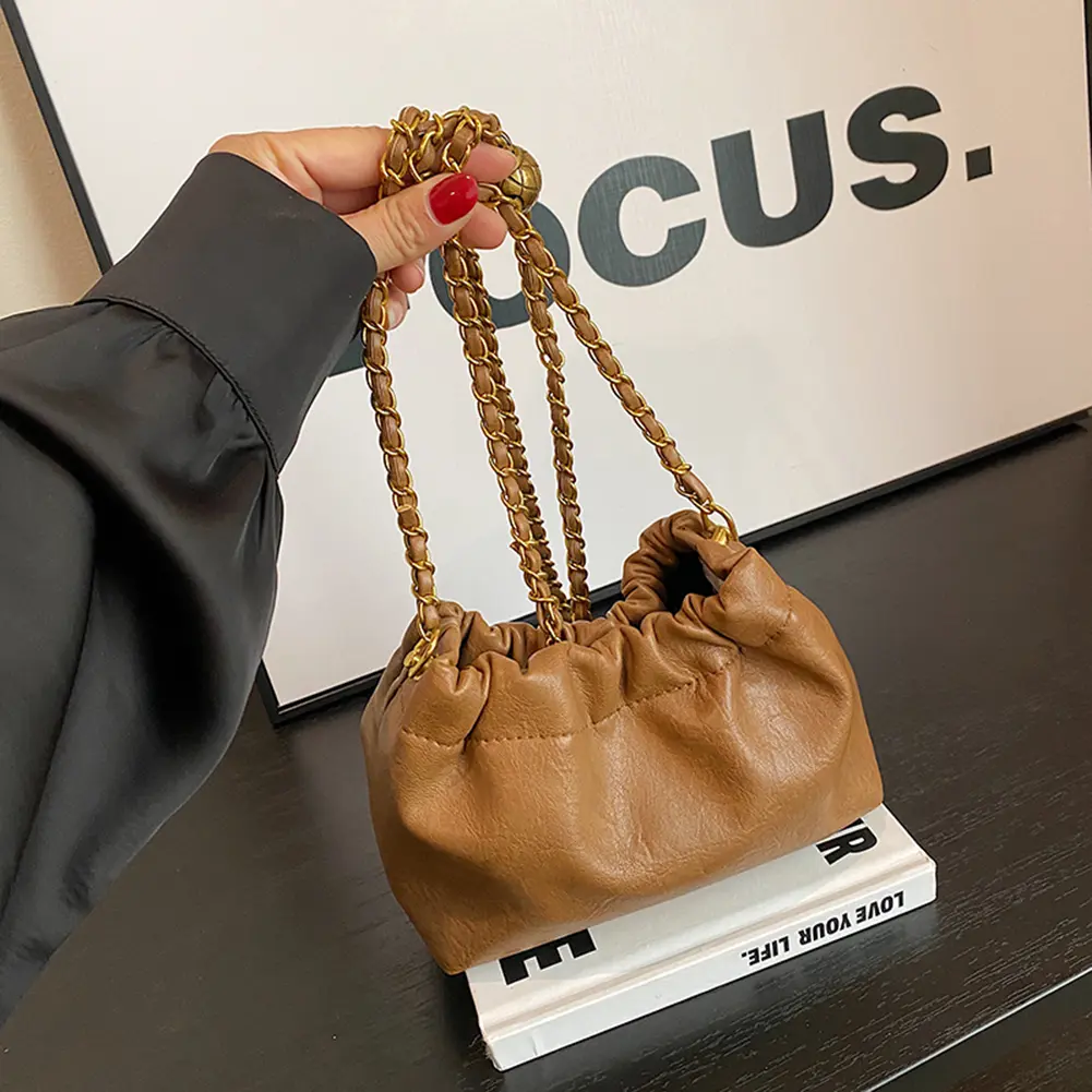 Women Chain Shoulder Bag Cloud Crossbody Tote Bag Versatile Pleatd Hobo Bag Satchel Sling Bag Daily Dating Purse