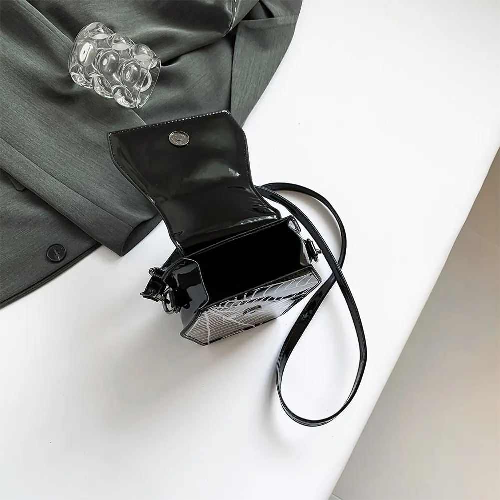 Halloween Purse Spider Web Pattern Novelty Sling Bag  Gothic Coffin Shape Crossbody Bags PU Leather Women Shoulder Bag Phone Bag