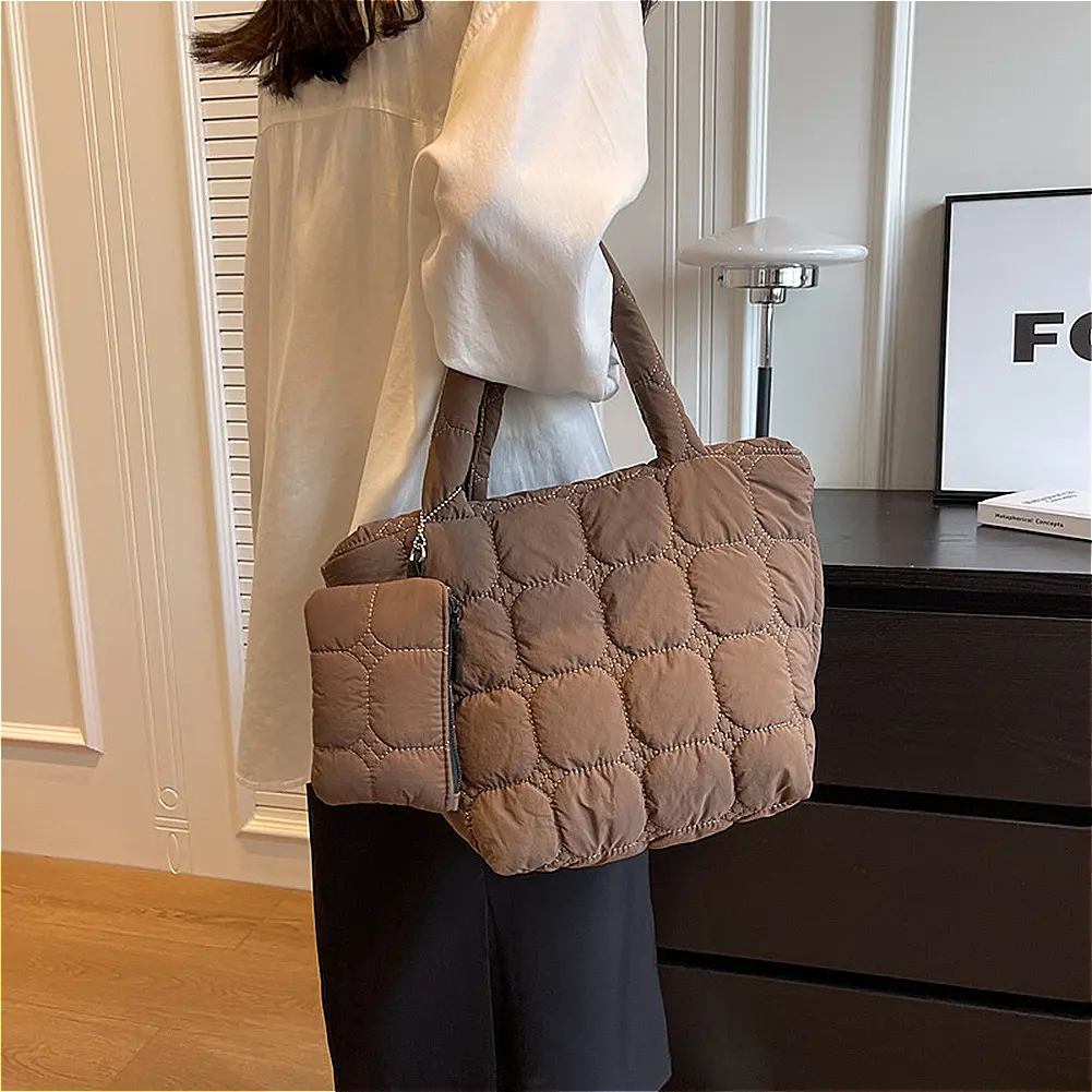 Fashion Quilted Embroidery Thread Handbag Lightweight Puffy Top-Handle Bag Large Capacity Ladies Small Totes Bag with Mini Purse