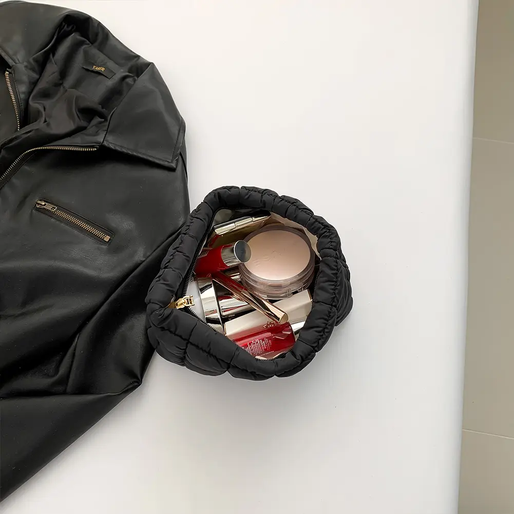 Down Cotton Square Small Makeup Pouch Winter Quilted Padded Puffer Cosmetic Bag Nylon Puffy Mini Storage Bag Travel Toiletry Bag