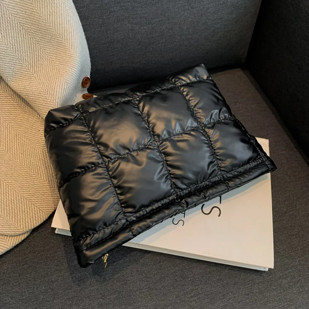 Women's Makeup Pouch Quilted Padded Cosmetic Pouch Puffer Cotton Ladies Storage Bags Down Checkered Fashion Clutch Bag Organizer