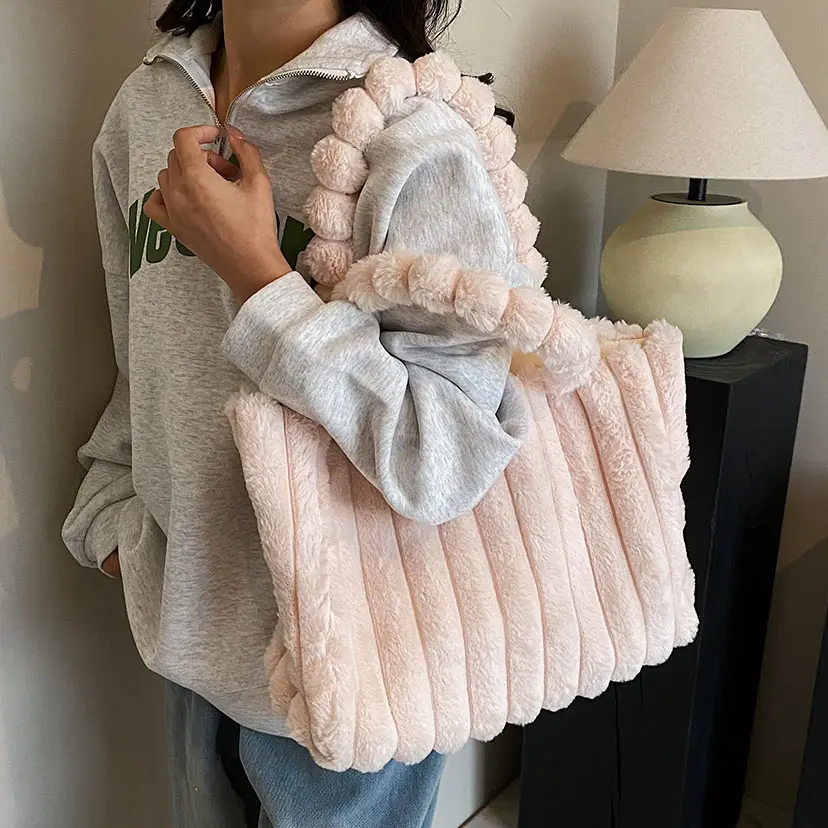 Women's Plush Square Armpit Bag Autumn&Winter Furry Fashion Shoulder Bag Large Capacity Shopping Tote Solid Color Fluffy Handbag
