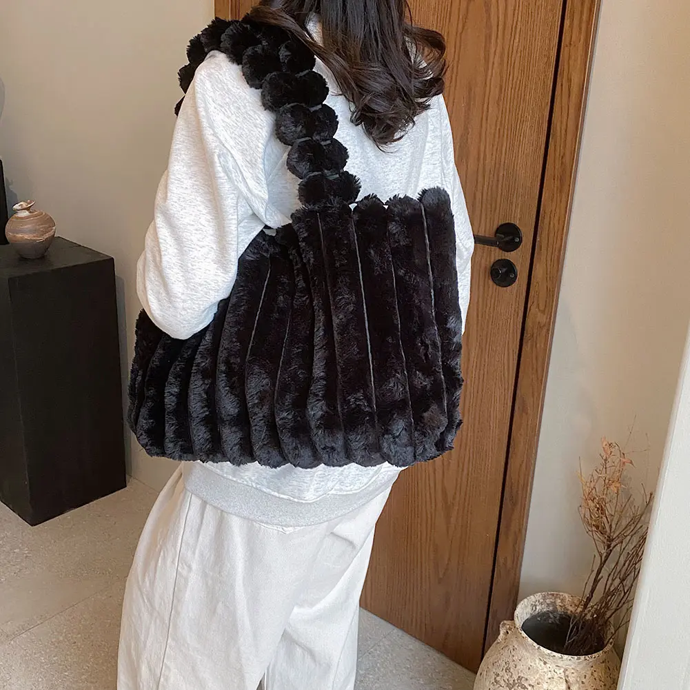 Women's Plush Square Armpit Bag Autumn&Winter Furry Fashion Shoulder Bag Large Capacity Shopping Tote Solid Color Fluffy Handbag