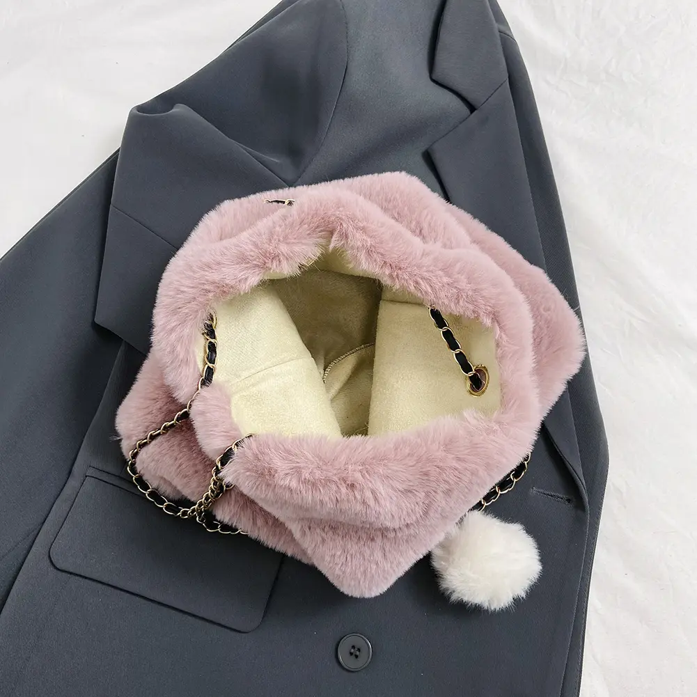 Autumn&Winter Fluffy Large Armpit Bags 2023 Luxury Plush Underarm Bag Fashion Faux Fur Handbag Women's Shoulder Bag with Pendant