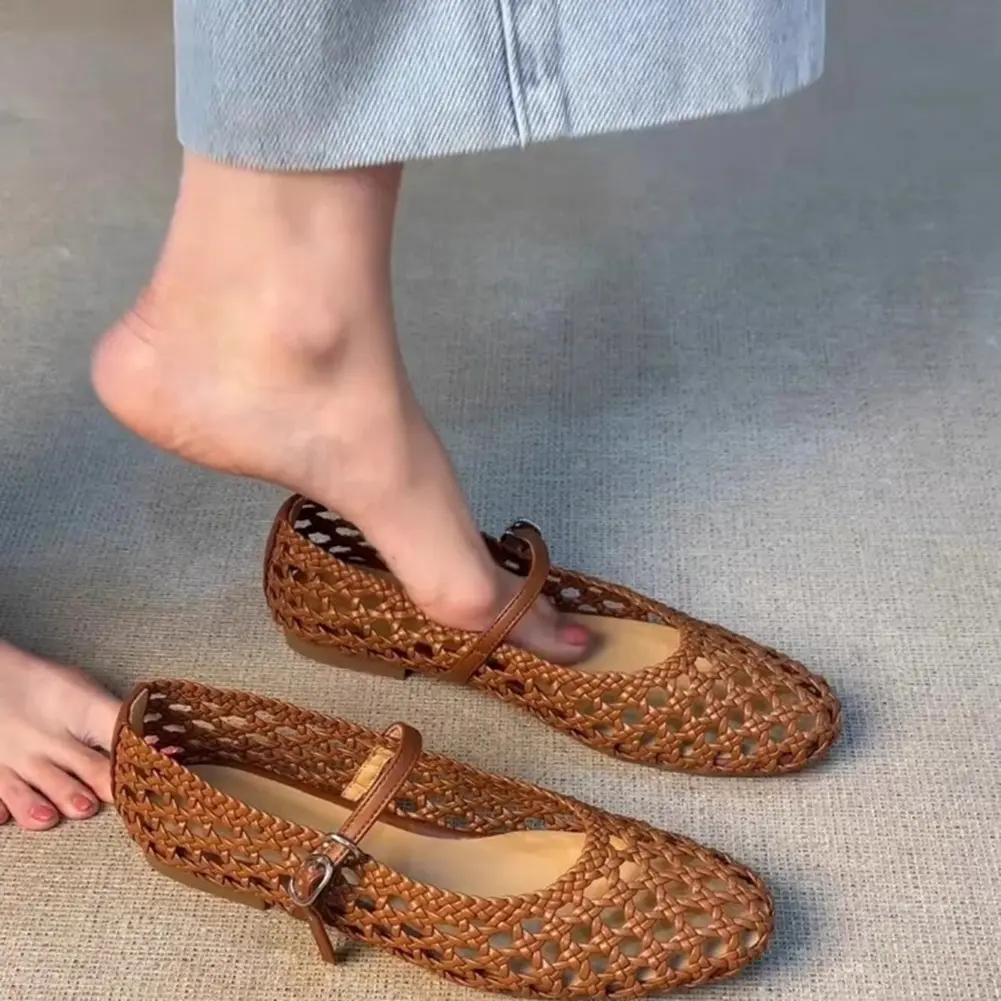 Lady Shallow Hollow Out Flat Sandals Handmade Woven Mary Jane Single Shoes Summer Mesh Leather Slip-On Shoes Roman Style Flats