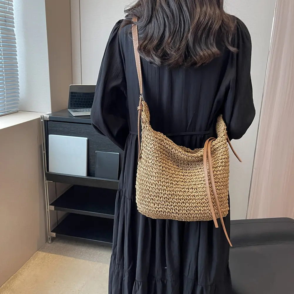 Straw Woven Satchel Summer Hand-Woven Paper Rope Messenger Bag Women's Weaving Beach Crossbody Bag Handmade Fashion Sling Purses