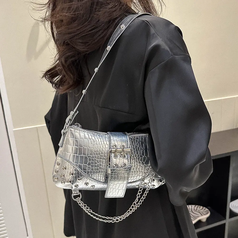 Women Shiny Fashion Shopping Bag Gothic Ladies Bag Cool Style Trendy Armpit Bag Rock Girls Handbag Y2K Rivet Chain Hobo Bag