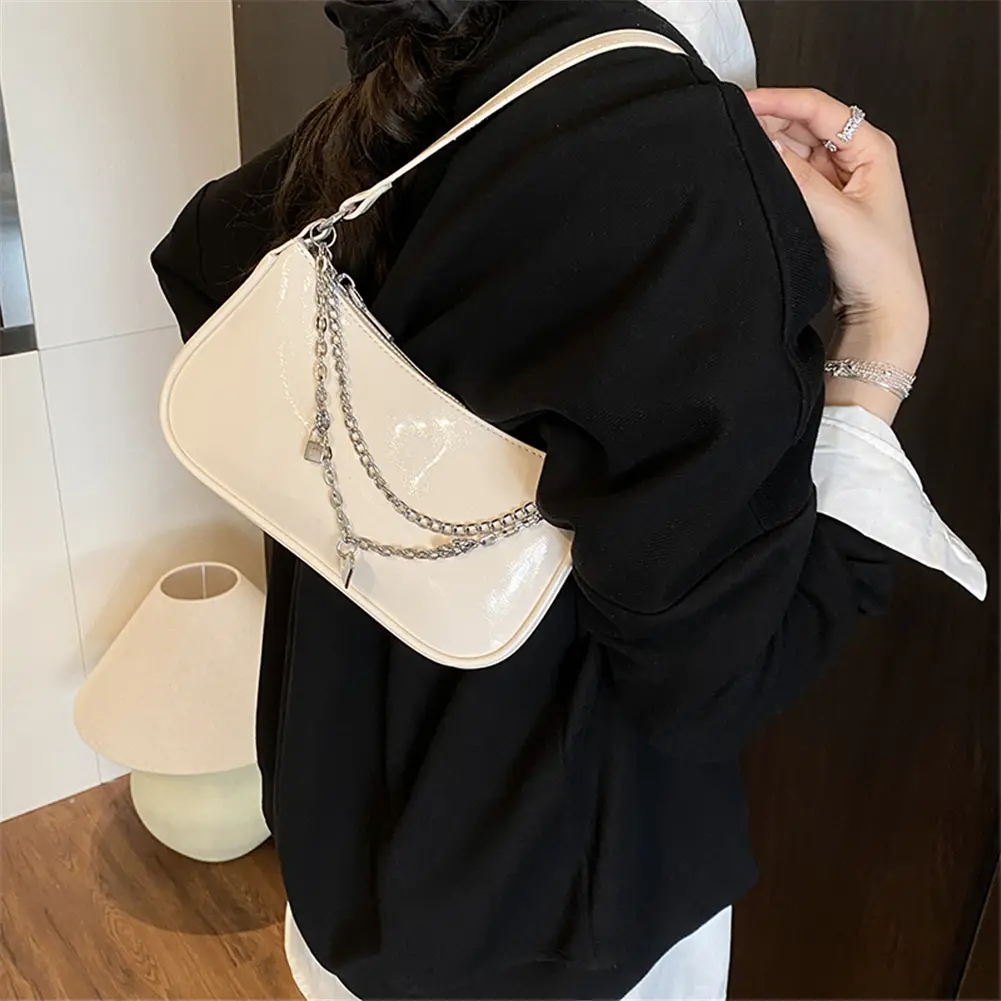 Women Elegant Underarm Pouch with Chain Casual Y2K Armpit Bag PU Leather Trendy Shoulder Bag Travel Shopping Work Tote Handbag