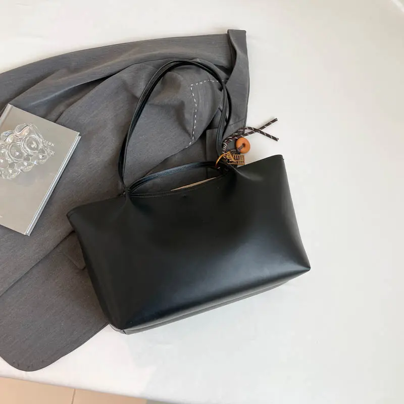 Elegant Tote Handbag Large Capacity PU Leather Shoulder Bag Vintage Top Handle Bag Casual Bucket Bag Travel Daily Underarm Pouch