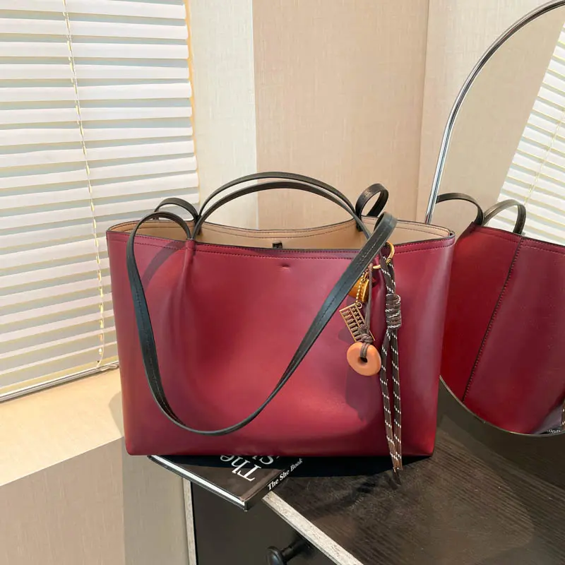 Elegant Tote Handbag Large Capacity PU Leather Shoulder Bag Vintage Top Handle Bag Casual Bucket Bag Travel Daily Underarm Pouch