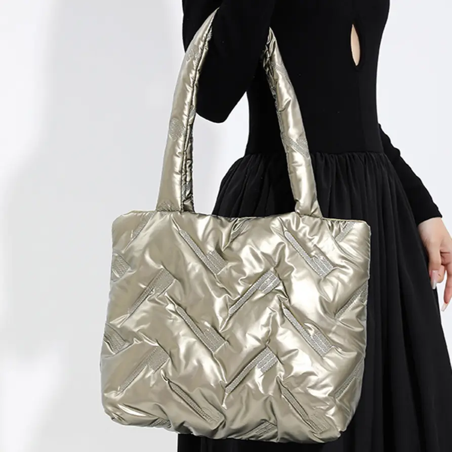 Women's Space Cotton Versatile Underarm Bag Winter Quilted Padded Shoulder Bag Down Large Armpit Bag Puffer Fashion Tote Handbag