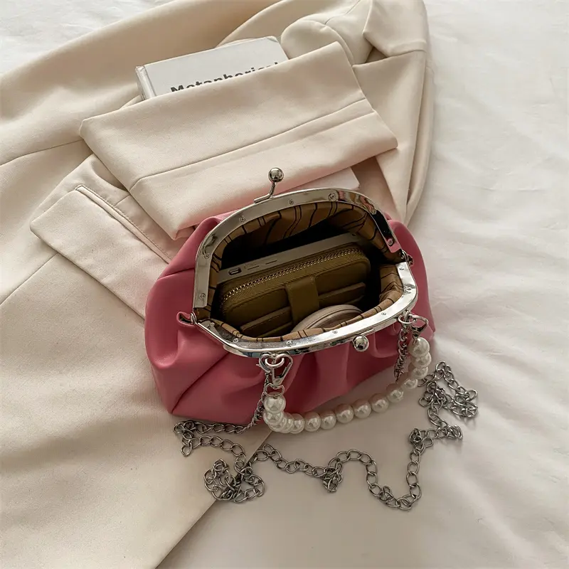 Lady's Pearl Chain Evening Bag Pleated Clouds Handbag Shell Clip Crossbody Bags Soft Leather Shoulder Bag Luxury Clutch Purse