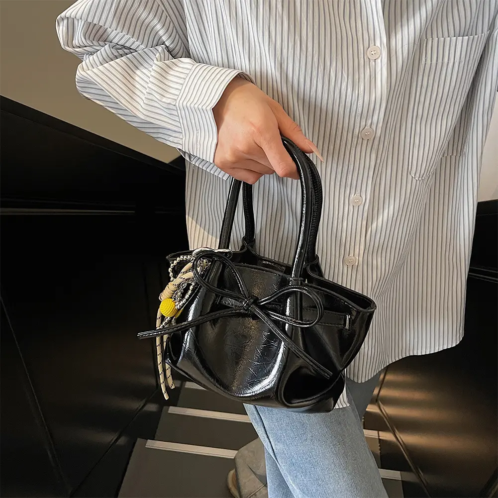 Pleated Bow Tote Handbag Pu Chic Crossbody Bag With Pendant Luxury Hobo Bucket Clutch Simple Carrying Pack Daily Commuting Bag