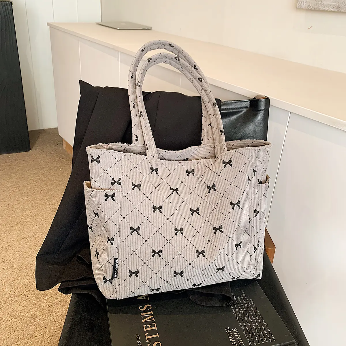 Bow Pattern Tote Handbag Corduroy Large Capacity Shoulder Bags Retro Casual Underarm Pouch Commuting Top-Handle Shopping Bags