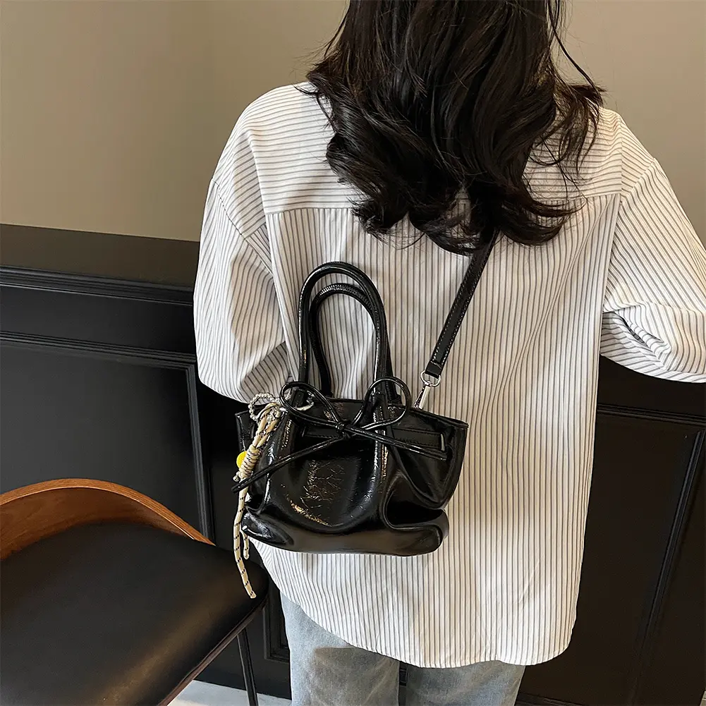 Pleated Bow Tote Handbag Pu Chic Crossbody Bag With Pendant Luxury Hobo Bucket Clutch Simple Carrying Pack Daily Commuting Bag