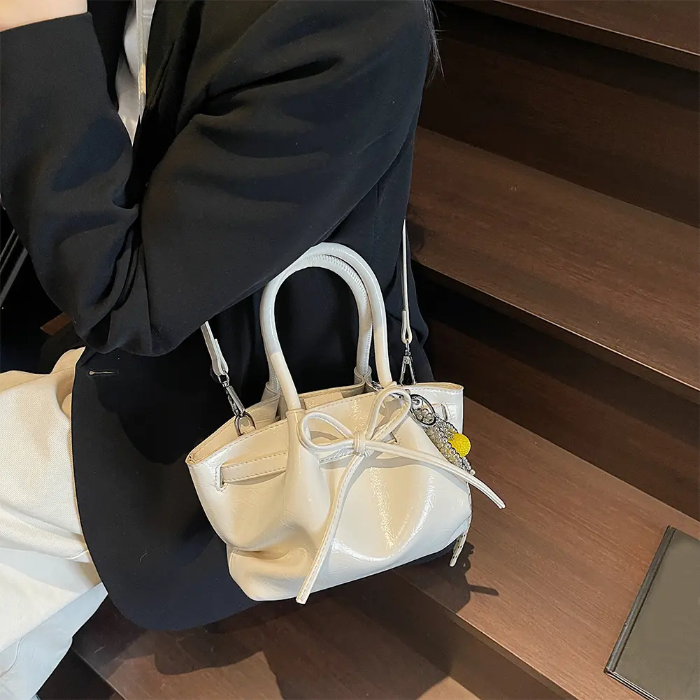 Pleated Bow Tote Handbag Pu Chic Crossbody Bag With Pendant Luxury Hobo Bucket Clutch Simple Carrying Pack Daily Commuting Bag