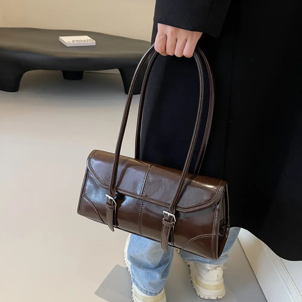 2024 Hot Sale Wine Red Shoulder Bag for Women Waterproof Leather Belt Buckle Design Handbag French Brand Underarm Bag Tote Purse
