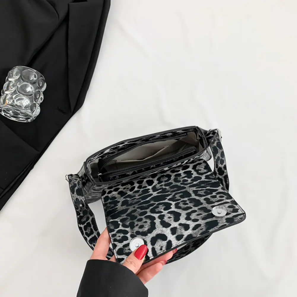 Y2K Women Leopard Pattern Armpit Purse PU Leather Small Underarm Bag Spicy Girl Fashion Tote Ladies Waterproof Chic Shoulder Bag