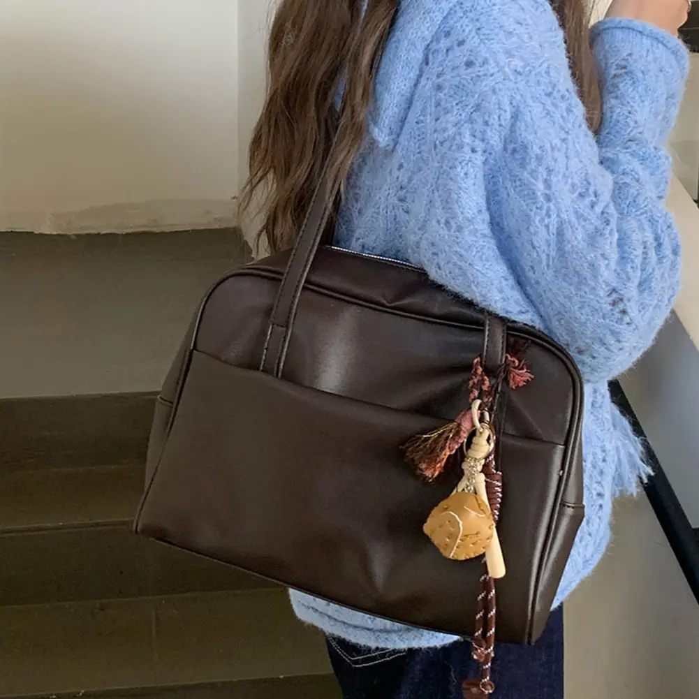Retro Shoulder Bag with Baseball Pendant Women PU Leather Trendy Underarm Pouch Medium Handbag Large Capacity Travel Tote Bag