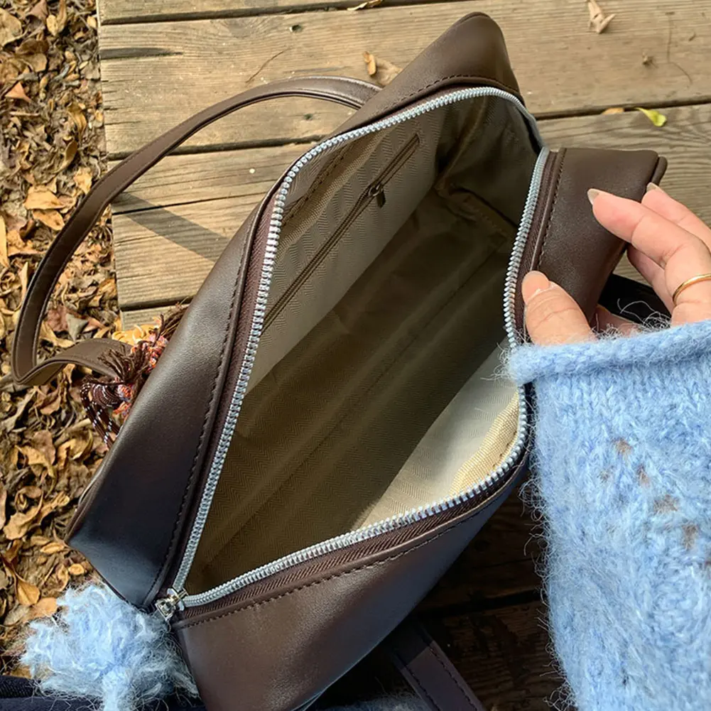 Retro Shoulder Bag with Baseball Pendant Women PU Leather Trendy Underarm Pouch Medium Handbag Large Capacity Travel Tote Bag