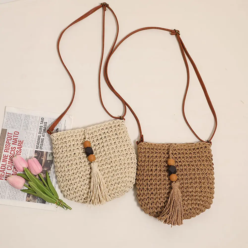 Straw Crossbody Bag for Women's Summer Hand-Woven Shoulder Bags with Wooden Bead Tassel Bohemian Fashion Woven Baech Satchel Bag
