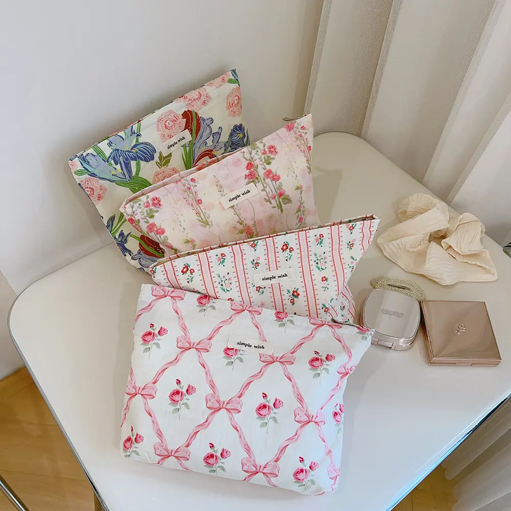 Floral Makeup Pouch for Women's Cotton Toiletry Storge Bags Japanese Aesthetic Travel Cosmetic Bags Ladies Skincare Clutch Purse