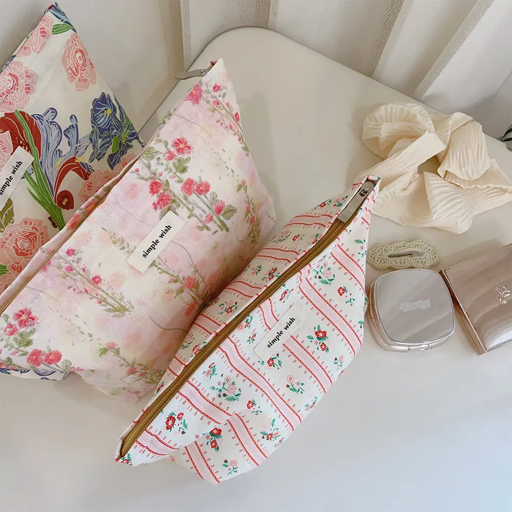 Floral Makeup Pouch for Women's Cotton Toiletry Storge Bags Japanese Aesthetic Travel Cosmetic Bags Ladies Skincare Clutch Purse