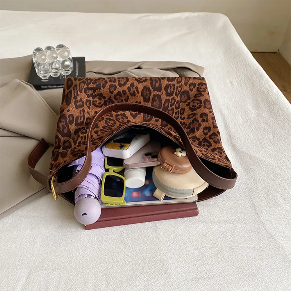 Women Retro Leopard Hobo Handbag Adjustable Shoulder Straps Faux Suede Large Shoulder Bag Shopping Bag for Women Travel Shopping