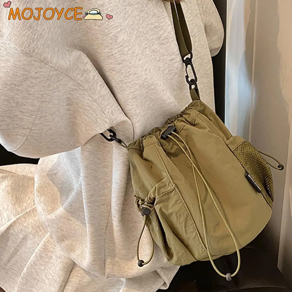 Small Nylon Mobile Phone Bucket Bag with Inner Drawstring Cell Phone Purse Sports Crossbody Bags Travel Shopping Shoulder Bag