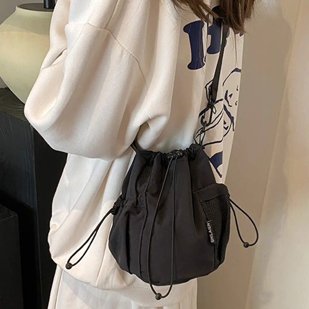 Small Nylon Mobile Phone Bucket Bag with Inner Drawstring Cell Phone Purse Sports Crossbody Bags Travel Shopping Shoulder Bag