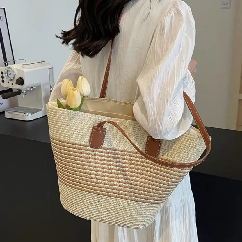 Large Capacity Straw Woven Bag Summer Stripe Weaving Tote Bag with Zipper Women Versatile Commuting Bag Boho Hand-Woven Handbags