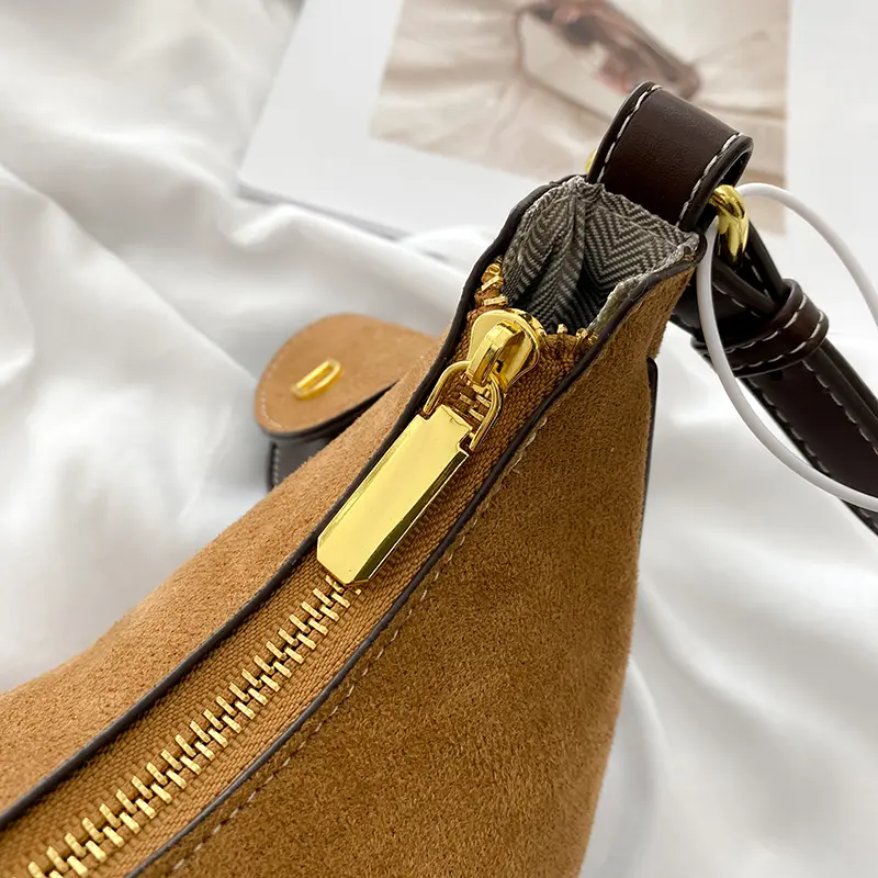 2025 Suede Leather Hobo Shoulder Bag Retro Tote Handbag with Small Wallet Crescent Underarm Pouch Luxury Saddle Crossbody Bags