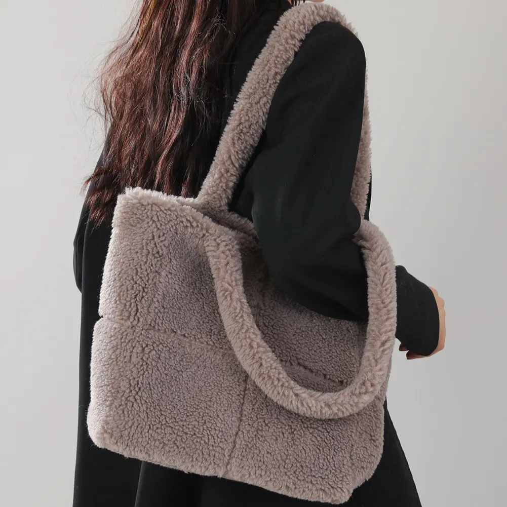 Women Lambswool Shoulder Bag Solid Color Large Armpit Bag Ladies Fluffy Square Underarm Bag Plush High Capacity Shopper Tote Bag