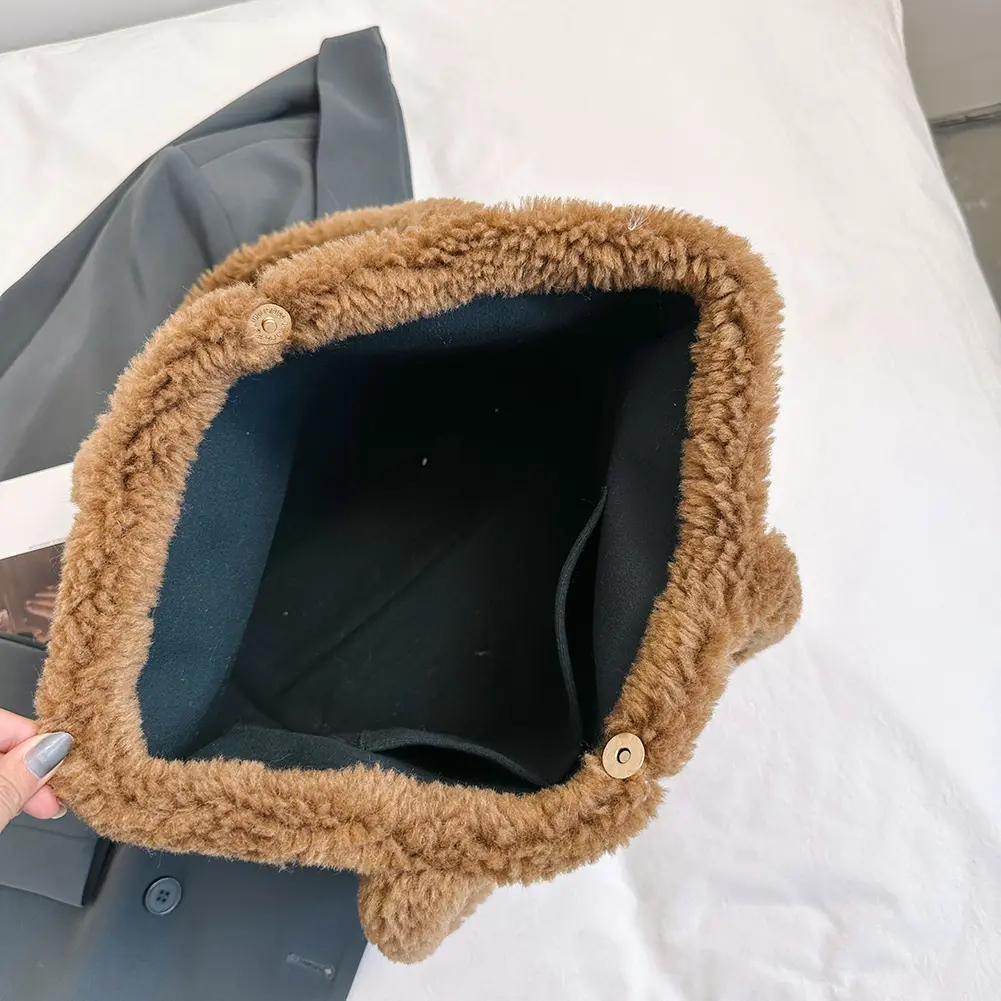 Women Lambswool Shoulder Bag Solid Color Large Armpit Bag Ladies Fluffy Square Underarm Bag Plush High Capacity Shopper Tote Bag
