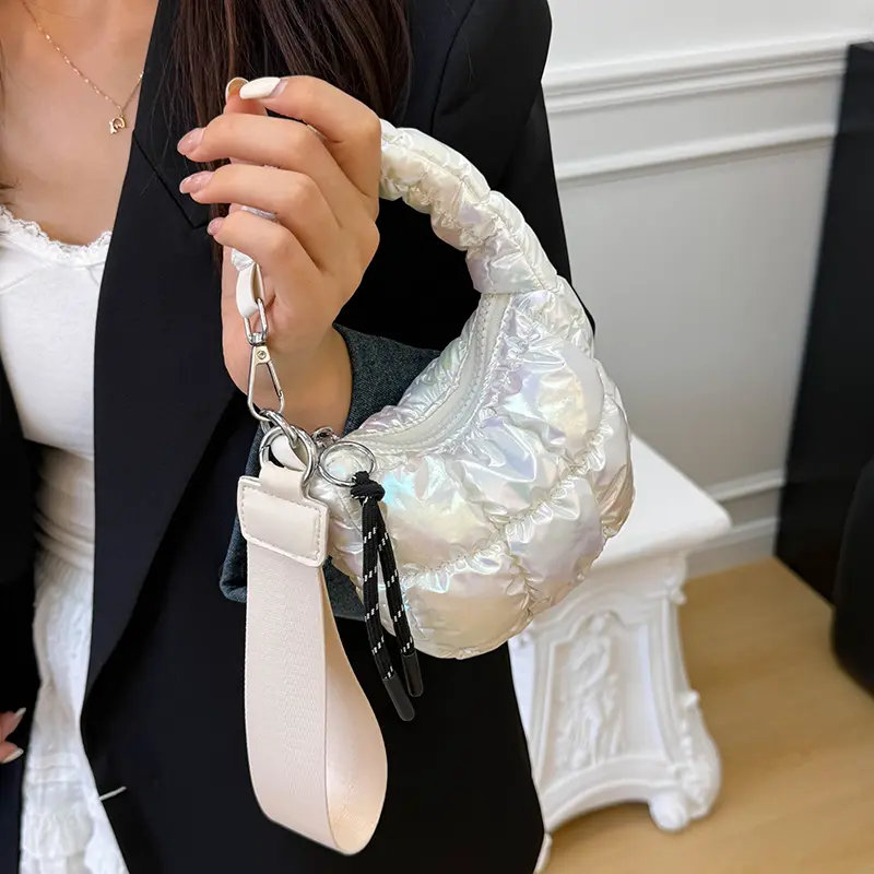 Mini Quilted Cloud Bag Puffer Pleated Grid Wrist Clutch Purse Padded Phone Coin Purse Handbags Space Evening Bag Top Handle Bags